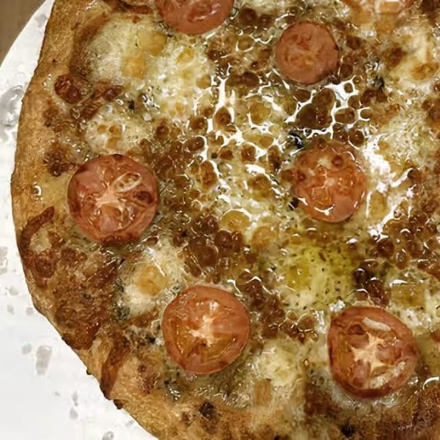 12" Grammy Grace’S Pizza.