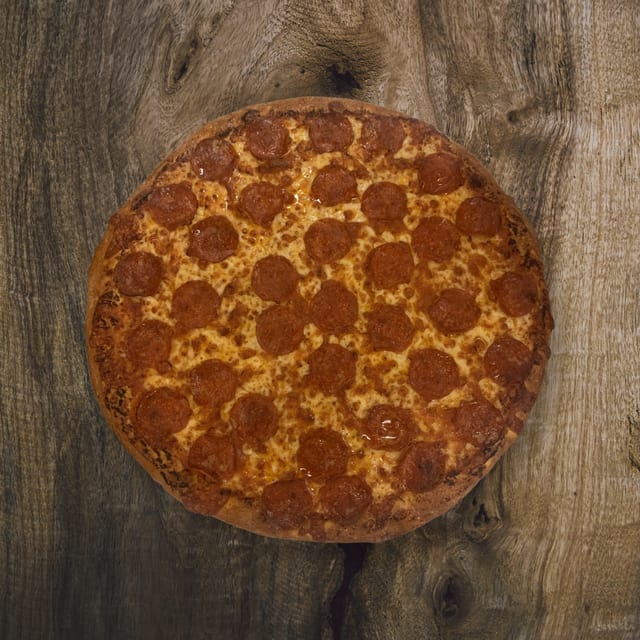 16" Regular Pizza.