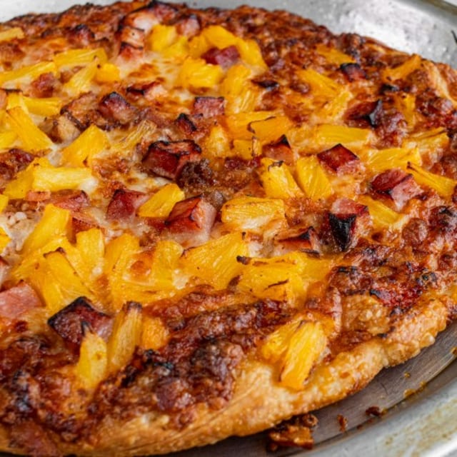 12" Mama Selena’S Pizza.